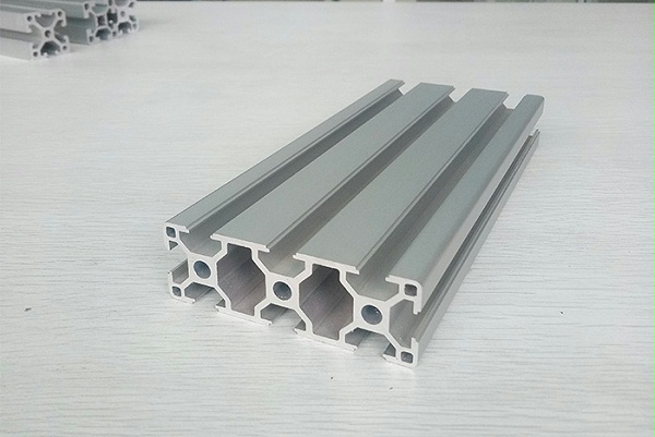 工业铝型材切割锯片的一些应用