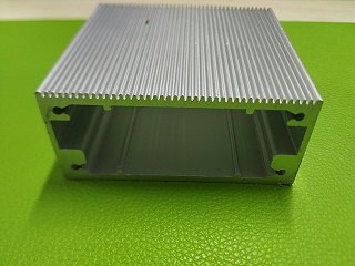 矩形散热机壳铝型材厂家开模定制